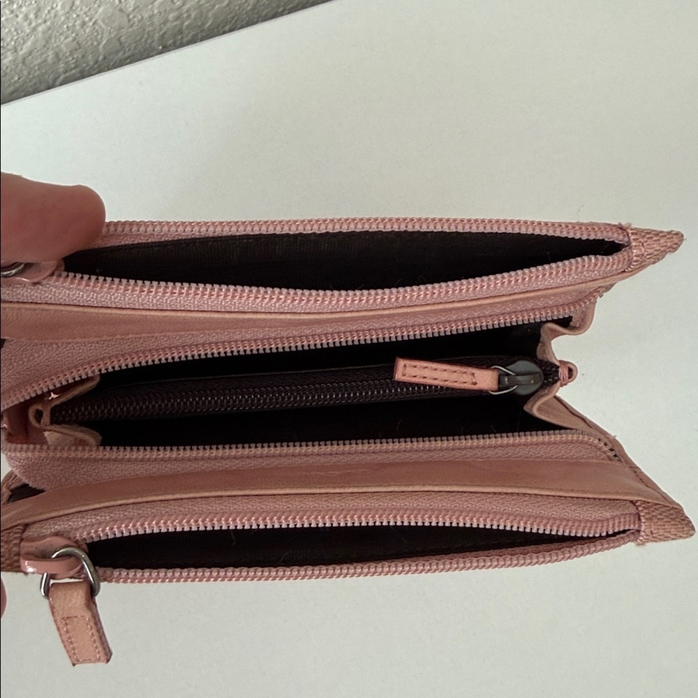Gucci GG Canvas Zip Wallet Light Pink 5x4 Multiple Zipper Compartments - Picture 8 of 11
